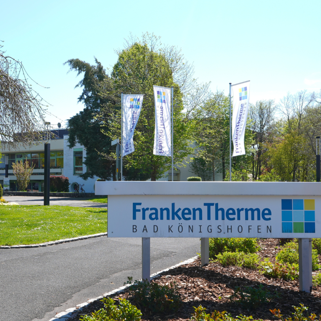 FrankenTherme Bad Königshofen – Zugang zum einzigartigen Heilwassersee unter freiem Himmel