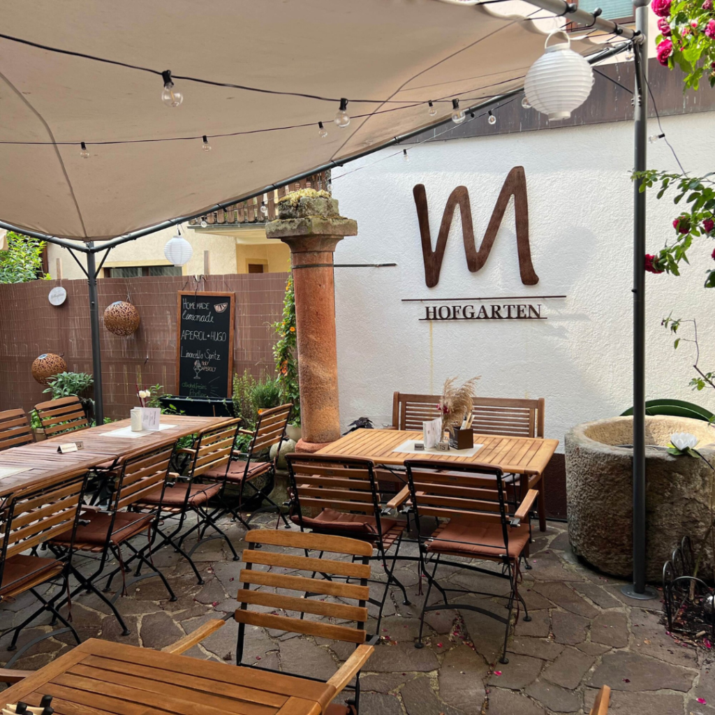 Marcolino Restaurant, italienisch, pizzeria, biergarten, Hof